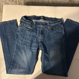 Men’s Hollister jeans, slim strait.